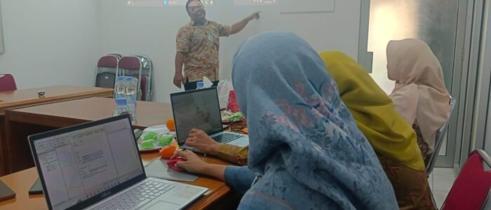 Jasa Pelatihan GIS Jasa Pelatihan GIS